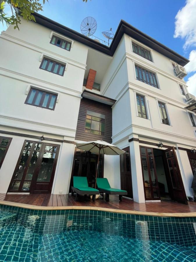 Rich Lanna House Hotell Chiang Mai Exteriör bild