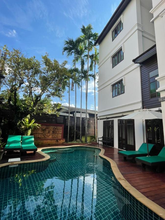 Rich Lanna House Hotell Chiang Mai Exteriör bild