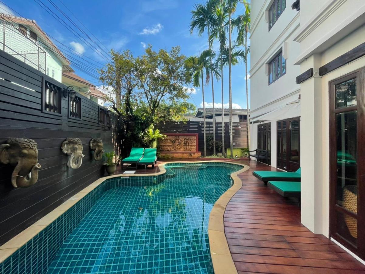 Rich Lanna House Hotell Chiang Mai Exteriör bild