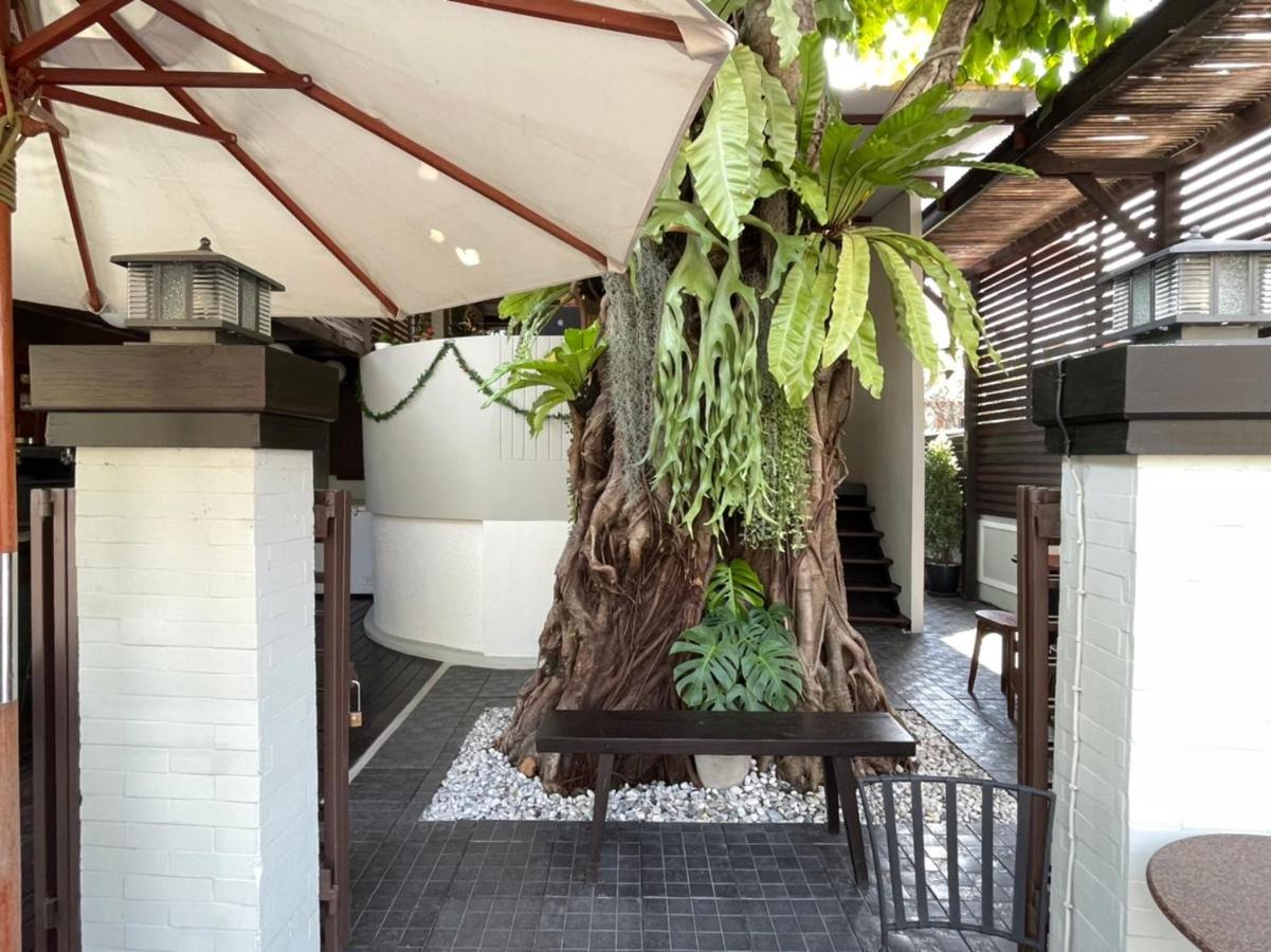 Rich Lanna House Hotell Chiang Mai Exteriör bild