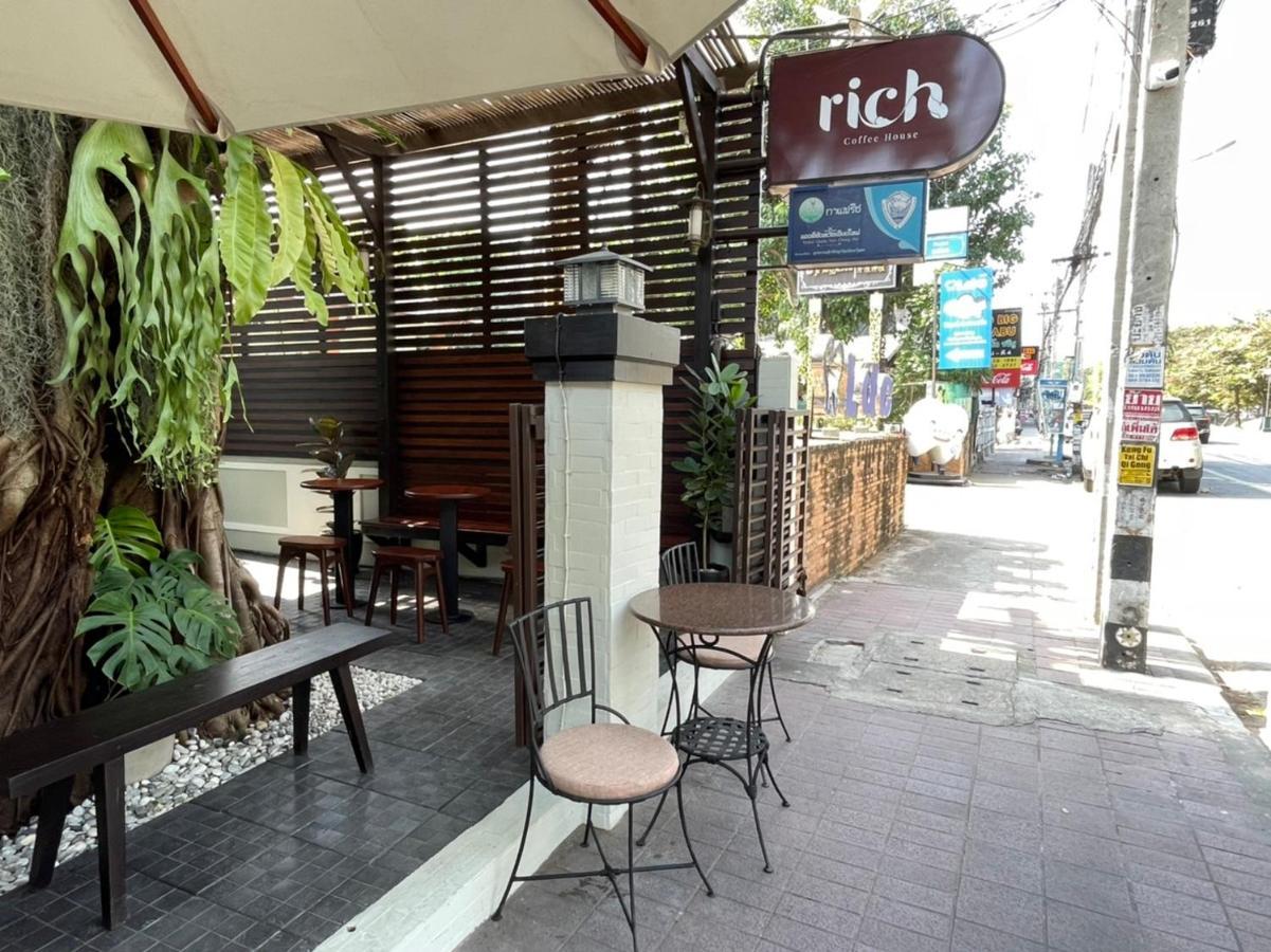 Rich Lanna House Hotell Chiang Mai Exteriör bild