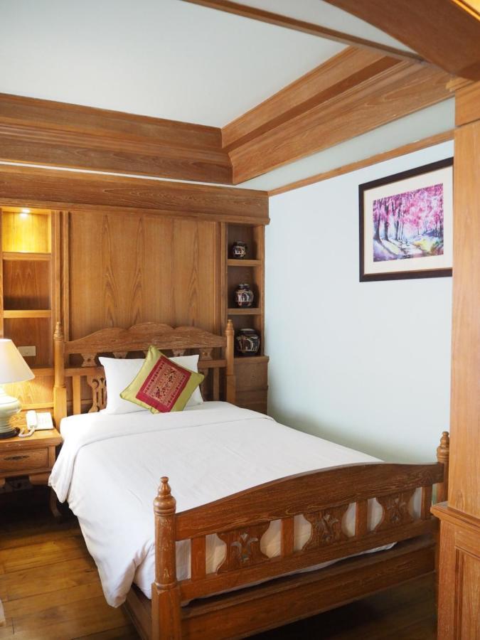 Rich Lanna House Hotell Chiang Mai Exteriör bild