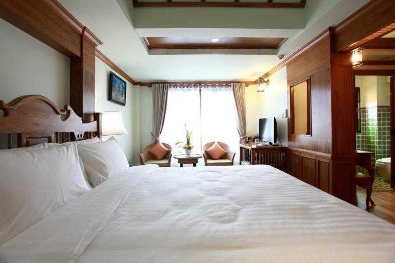 Rich Lanna House Hotell Chiang Mai Exteriör bild