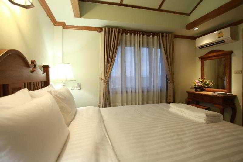 Rich Lanna House Hotell Chiang Mai Exteriör bild